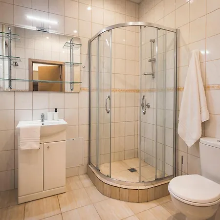 4-bedroom - Gertrudes Street 아파트 *